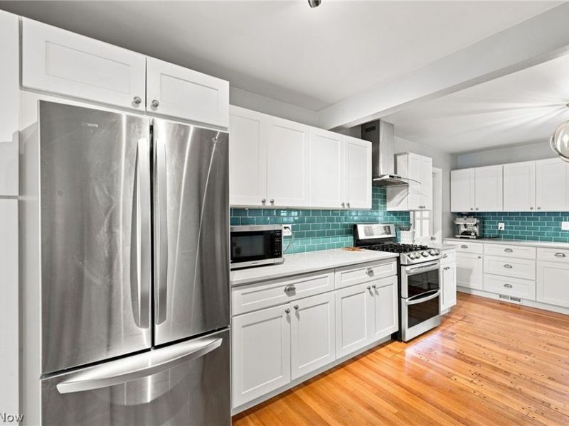 26737 Lake Road , Bay Village, OH 44140 Photo 15