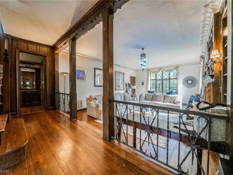 2677 Belvoir Boulevard, Shaker Heights, OH 44122 Photo 4