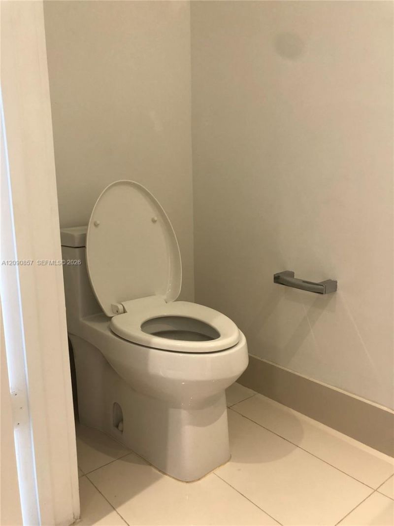 121 NE 34 St , Unit 1515, Miami, FL 33137 Photo