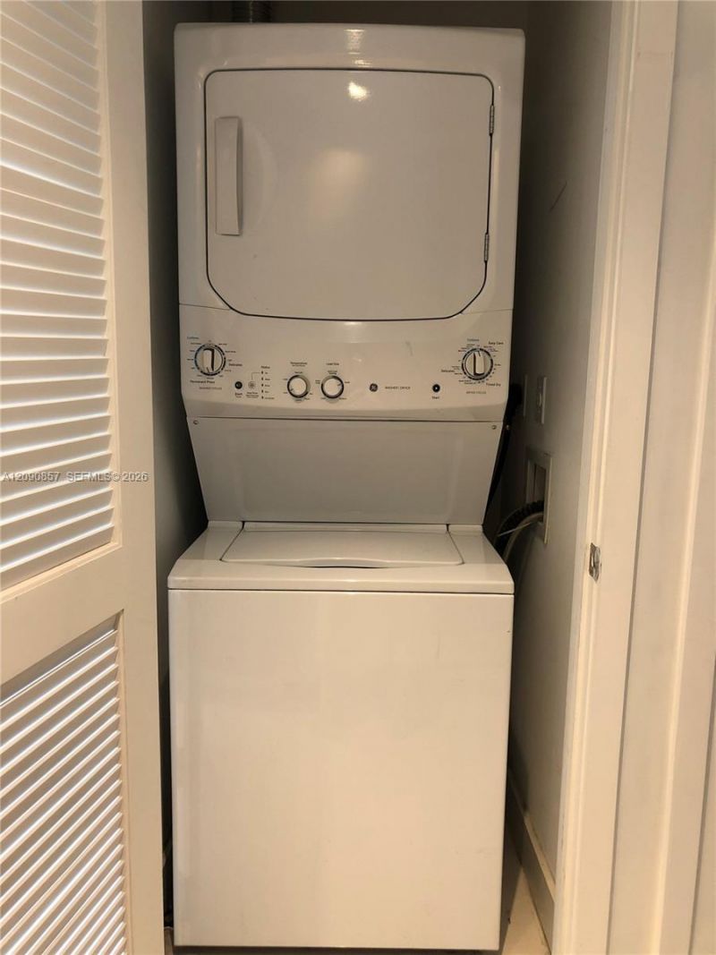 121 NE 34 St , Unit 1515, Miami, FL 33137 Photo