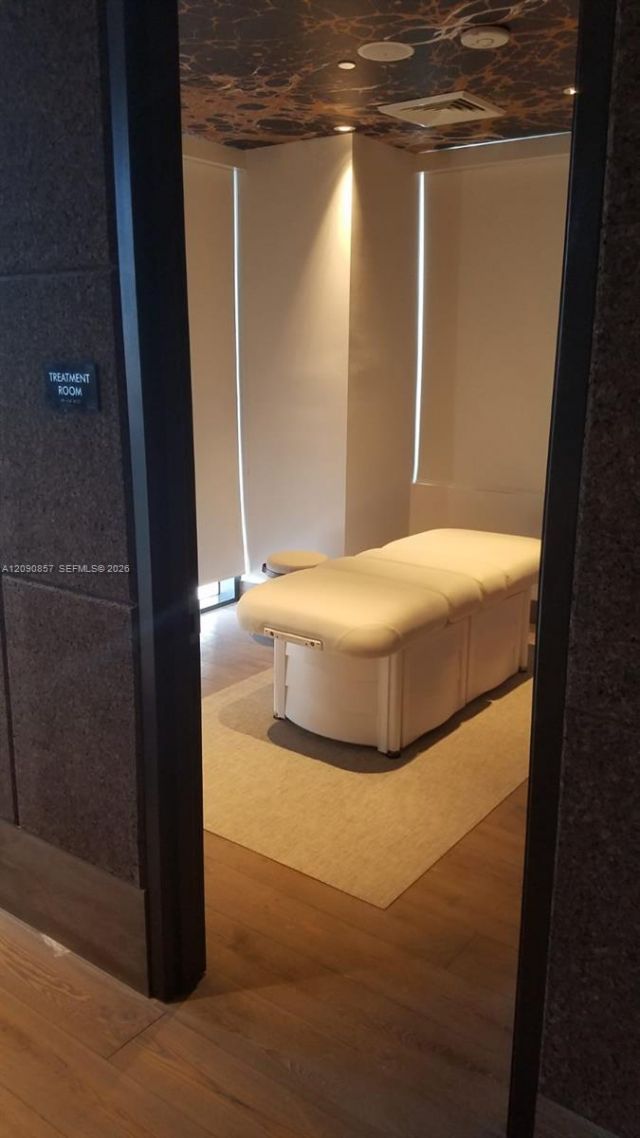 121 NE 34 St , Unit 1515, Miami, FL 33137 Photo