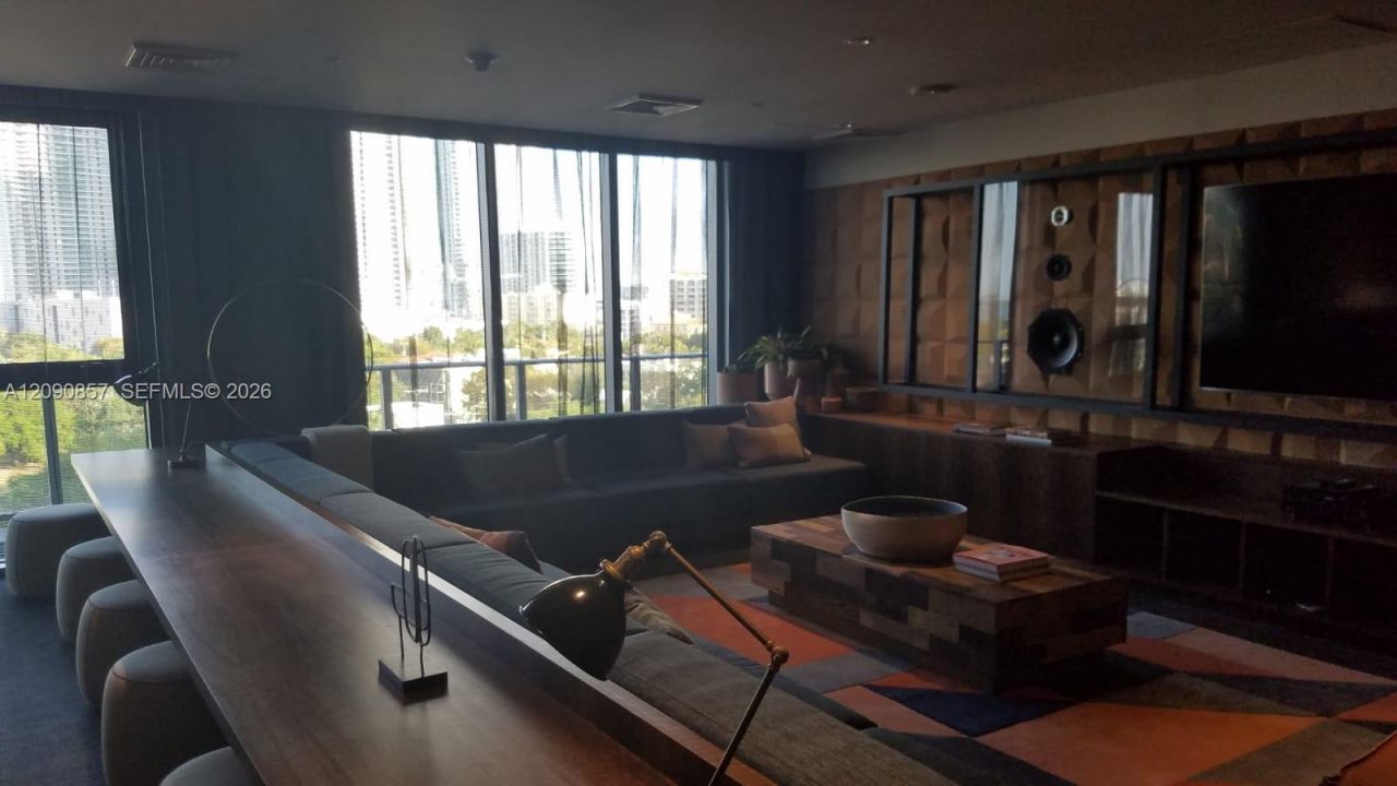 121 NE 34 St , Unit 1515, Miami, FL 33137 Photo
