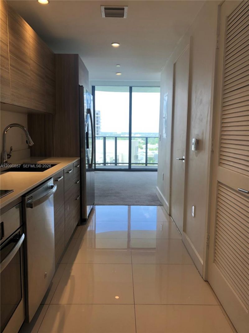 121 NE 34 St , Unit 1515, Miami, FL 33137 Photo