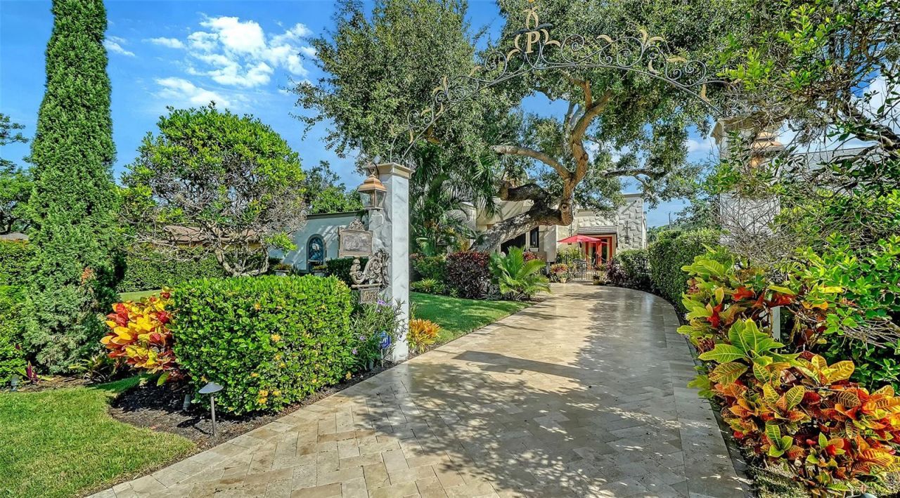 1853 Fiesta Drive, Sarasota, FL 34231 Photo