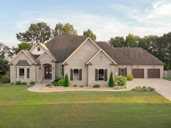 113 Dalton Ln, Tuscumbia, AL 35674
