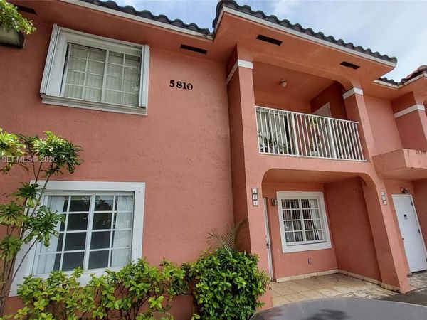 5810 W 18th Ln , Unit 101, Hialeah, FL 33012