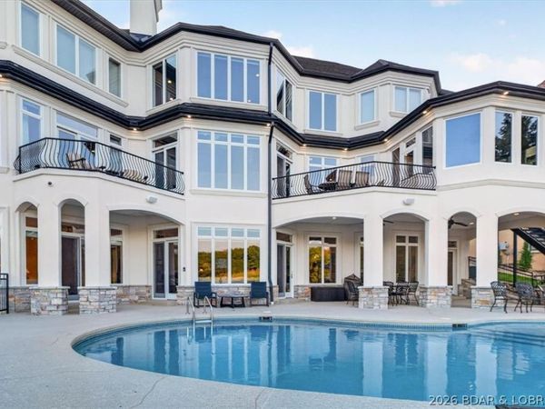 769 Muirfield Drive, Sunrise Beach, MO 65079