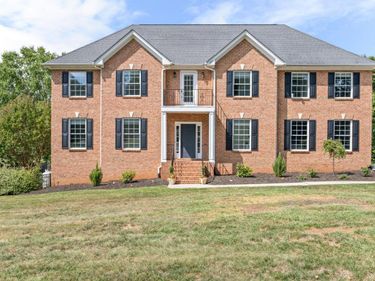 1039 Ashburn Drive, Forest, VA 24551