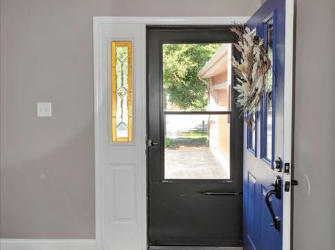 Main Photo