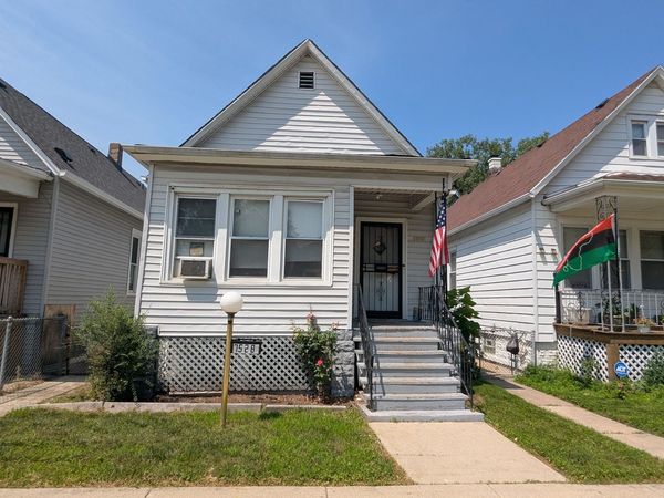 7528 S Dorchester Avenue , Chicago, IL 60619