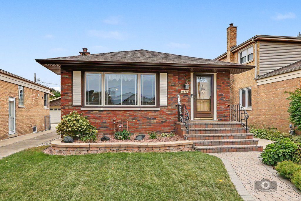 3843 W 107th Place, Chicago, IL 60655 Main Photo