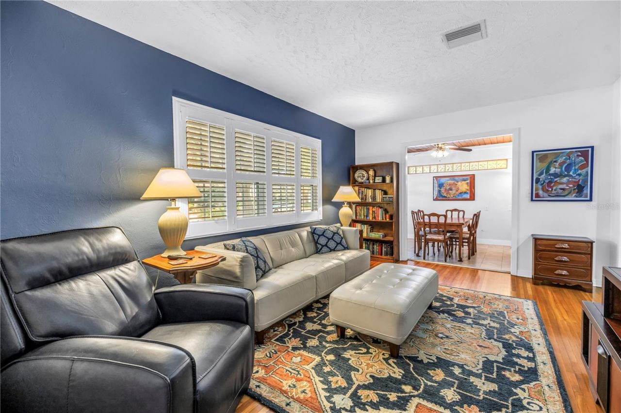 755 39th Avenue Ne, Saint Petersburg, FL 33703 Photo