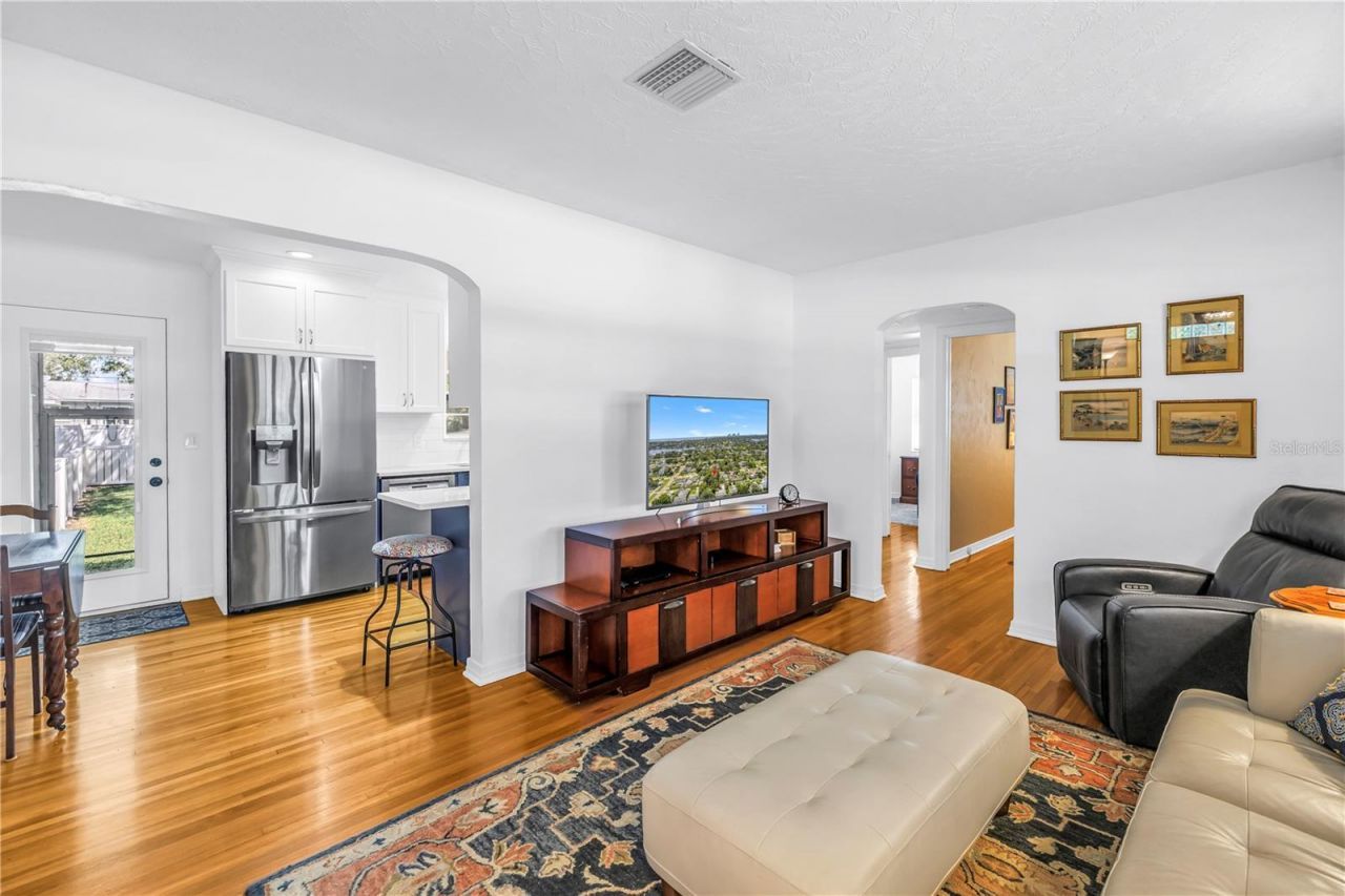 755 39th Avenue Ne, Saint Petersburg, FL 33703 Photo
