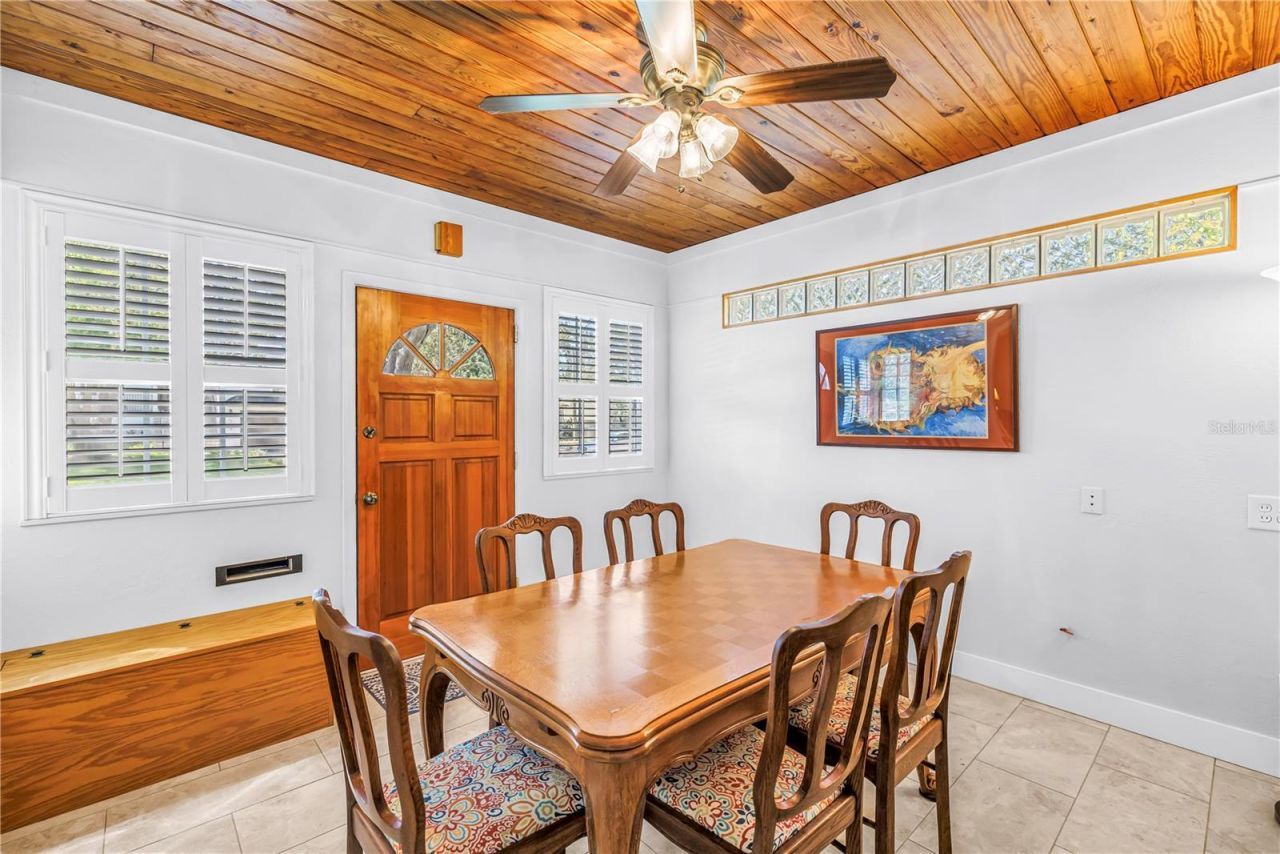 755 39th Avenue Ne, Saint Petersburg, FL 33703 Photo