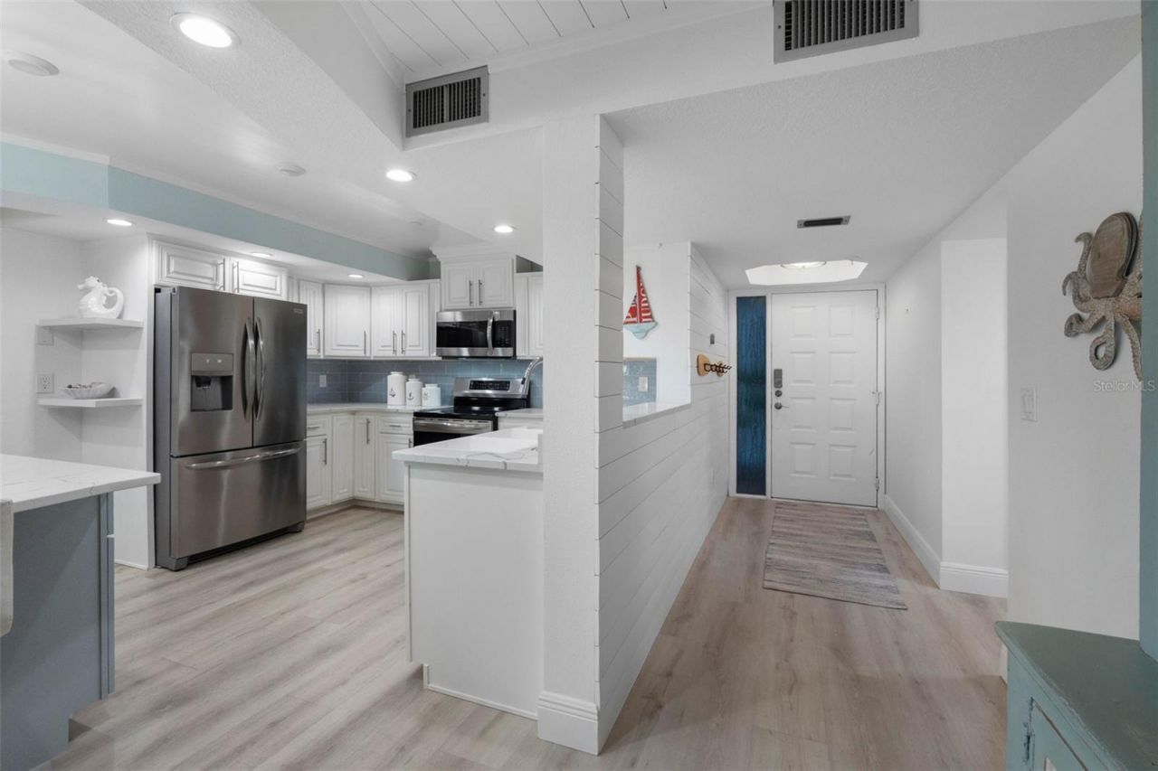 1310 Gulf Boulevard, Unit 502, Indian Rocks Beach, FL 33785 Photo