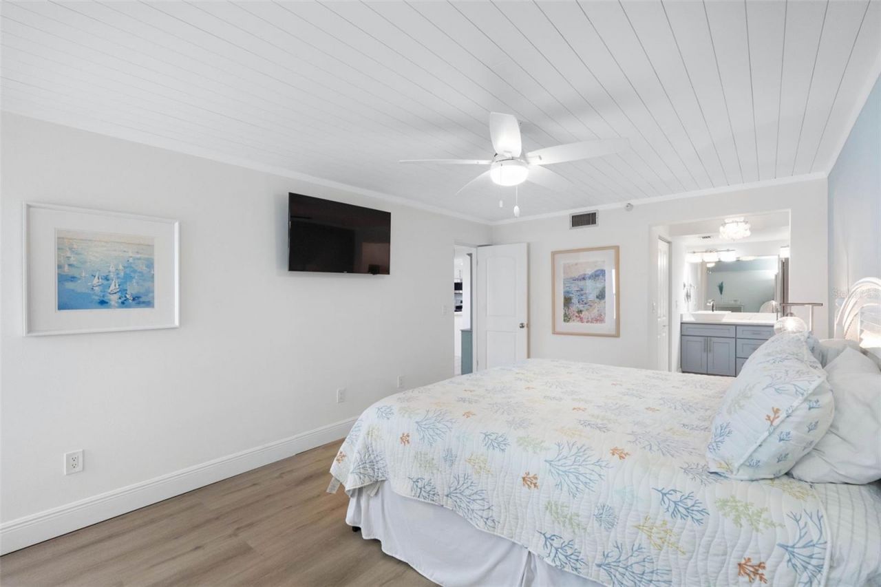 1310 Gulf Boulevard, Unit 502, Indian Rocks Beach, FL 33785 Photo