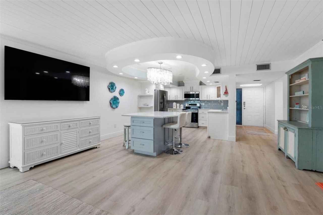 1310 Gulf Boulevard, Unit 502, Indian Rocks Beach, FL 33785 Photo