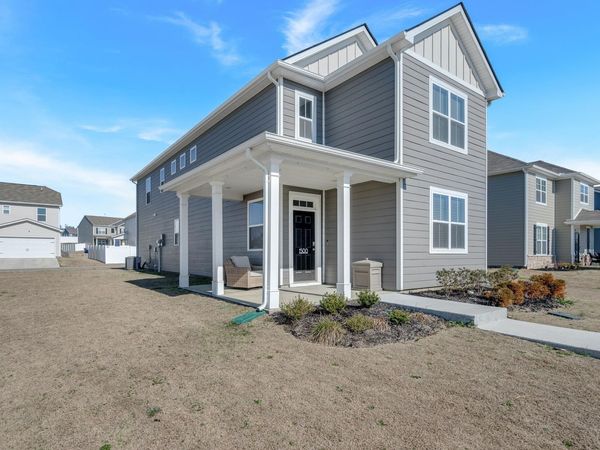 1500 Ashgrove Pl, Lebanon, TN 37087
