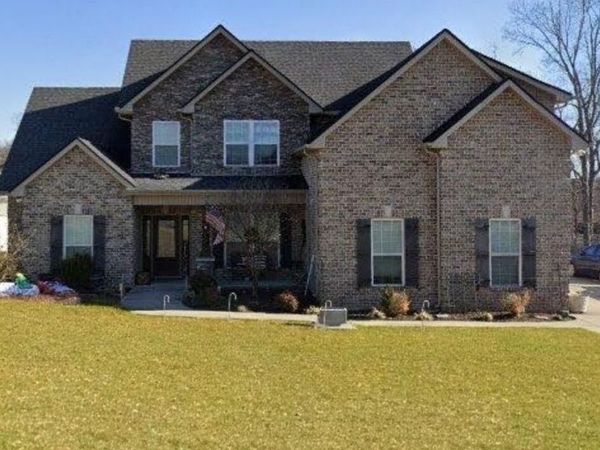 1150 Spring Creek Dr, Murfreesboro, TN 37129