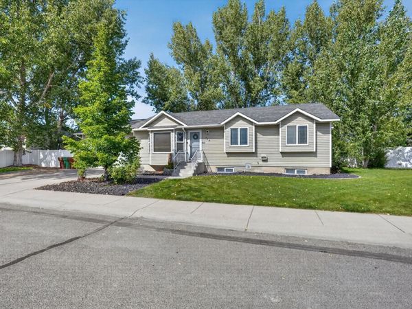 748 Callie St, Chubbuck, ID 83202