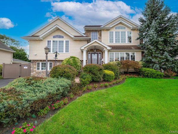 159 Murray Drive , Oceanside, NY 11572