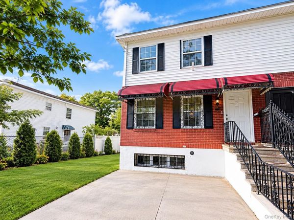 2105 Seward Avenue , Bronx, NY 10473