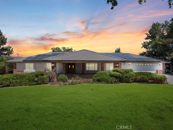 10944 Chelsea, Oak Hills, CA 92344