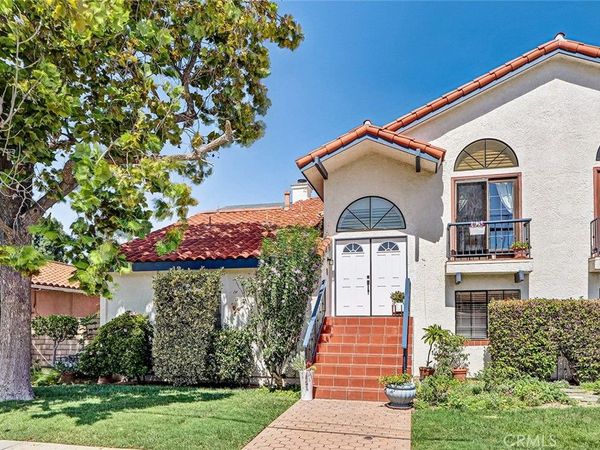 2119 Ernest Avenue, Unit 2, Redondo Beach, CA 90278