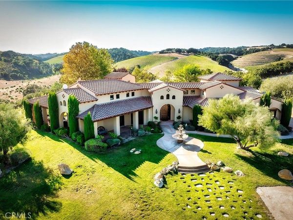 3130 Oakdale Rd. , Paso Robles, CA 93446