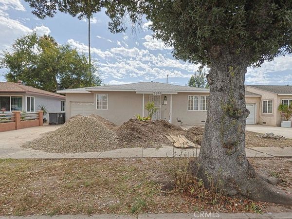 2218 Towner, Santa Ana, CA 92707