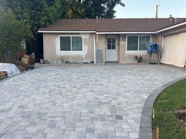 23453 Mobile, West Hills, CA 91307
