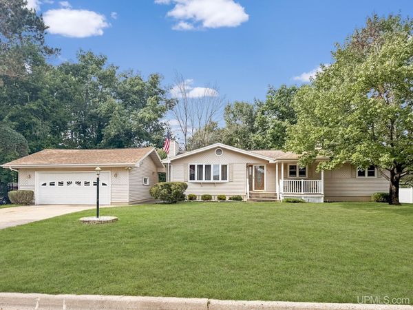 813 Turner Drive, Kingsford, MI 49802