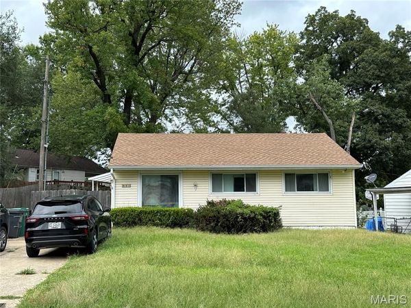 443 Macdougall Drive , St Louis, MO 63137