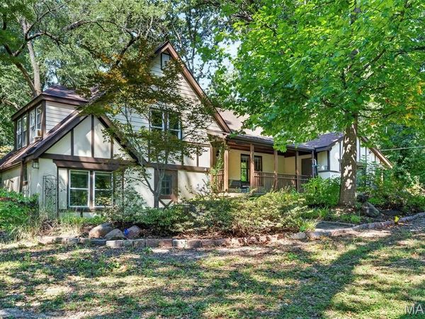 433 Day Drive, St Louis, MO 63135