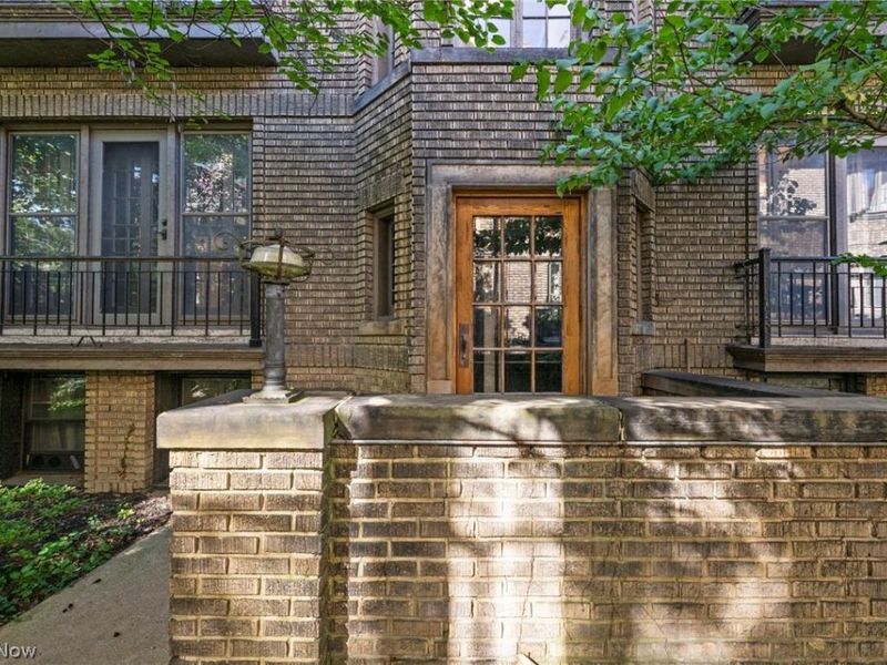 2469 Overlook Road, Unit 7, Cleveland Heights, OH 44106 Photo 18