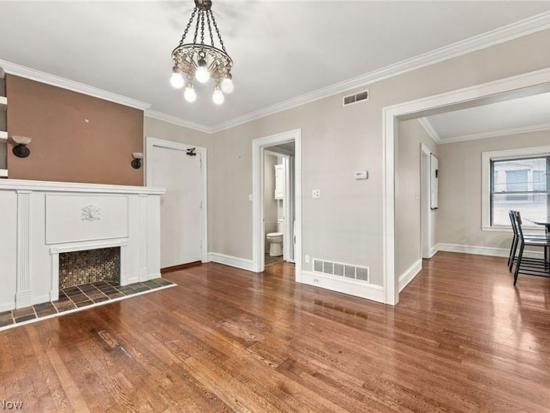 2469 Overlook Road, Unit 7, Cleveland Heights, OH 44106 Photo 8