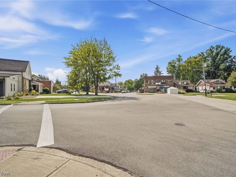 16200 Ernadale Avenue, Cleveland, OH 44111 Photo 42