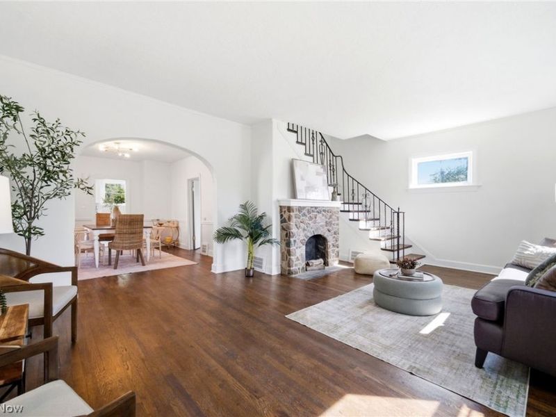 16200 Ernadale Avenue, Cleveland, OH 44111 Photo 5