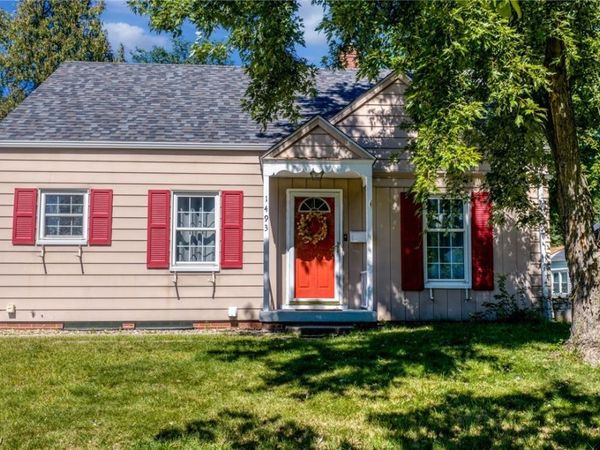 1493 Ridpath Avenue , Akron, OH 44313