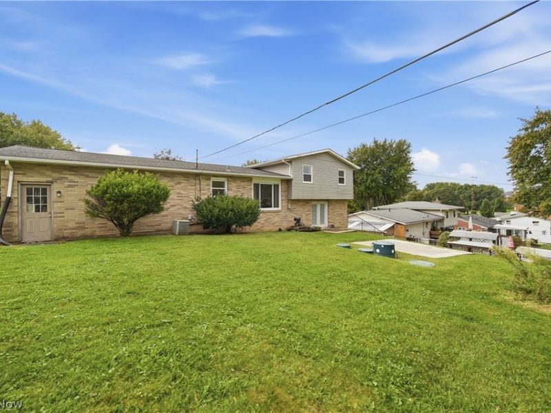 3707 Dauphin Drive NE, Canton, OH 44721 Photo 26