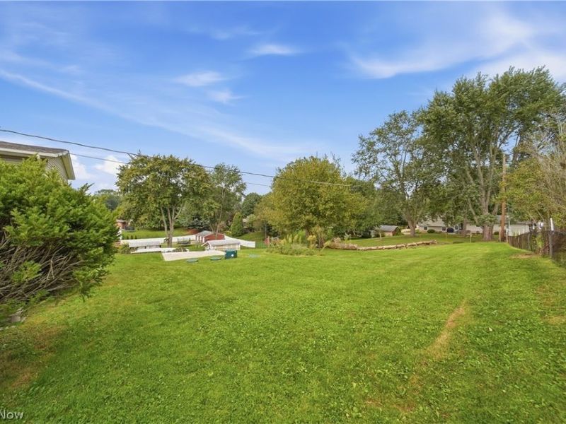 3707 Dauphin Drive NE, Canton, OH 44721 Photo 27