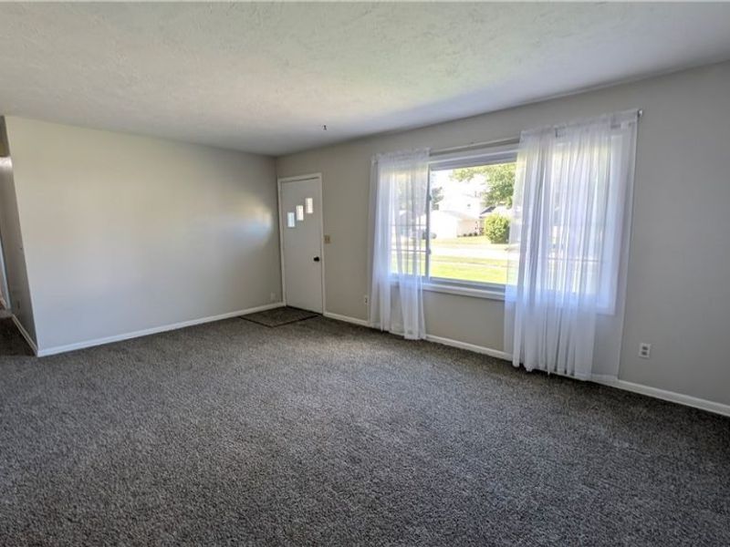 7502 Goldenrod Drive, Mentor on the Lake, OH 44060 Photo 12