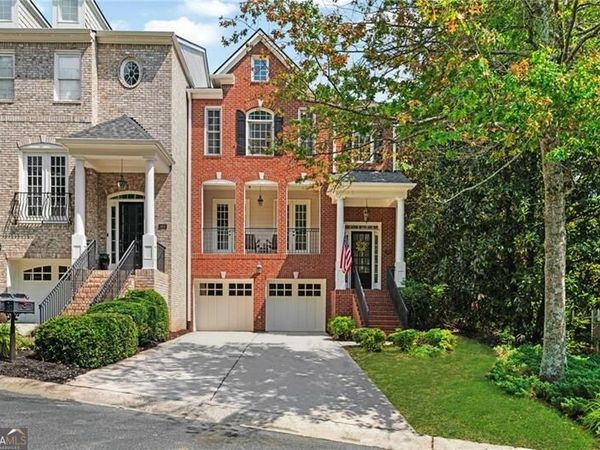 5935 Reddington Way, Sandy Springs, GA 30328