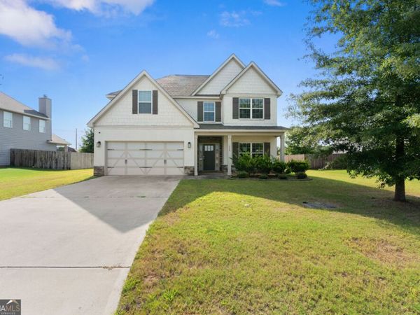 325 Pearl Moss Lane, Kathleen, GA 31047