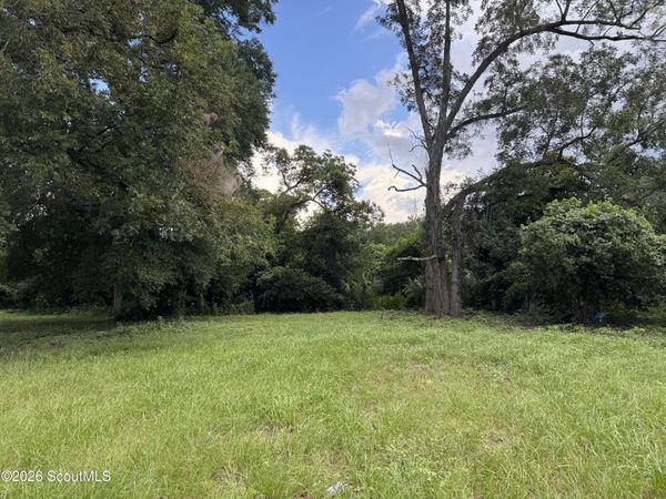 906 Highsmith Street , Waycross, GA 31501