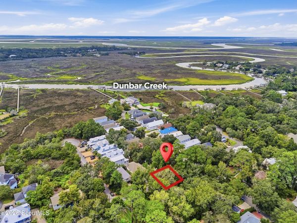 612 6th Avenue , St. Simons Island, GA 31522
