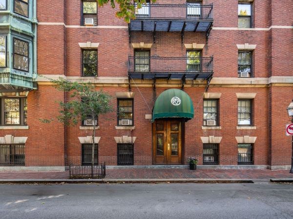 112 Pinckney St, Unit 46, Boston, MA 02114
