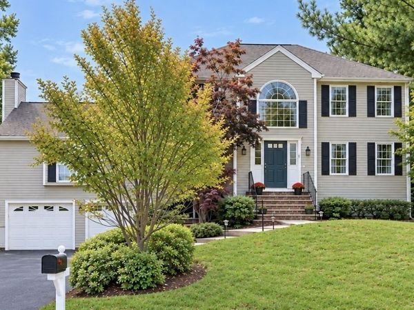 8 Taylor Way, Stoughton, MA 02027