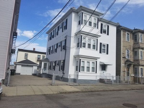 117 Thomas St, Fall River, MA 02723