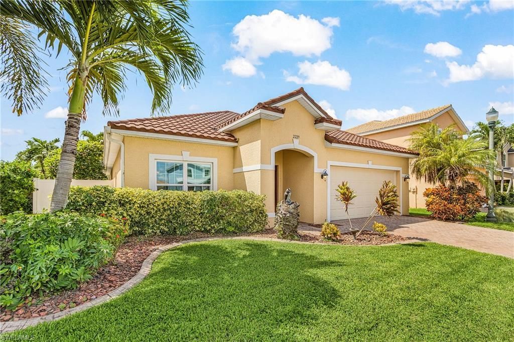 2229 Cape Heather Cir, Cape Coral, FL 33991 Photo